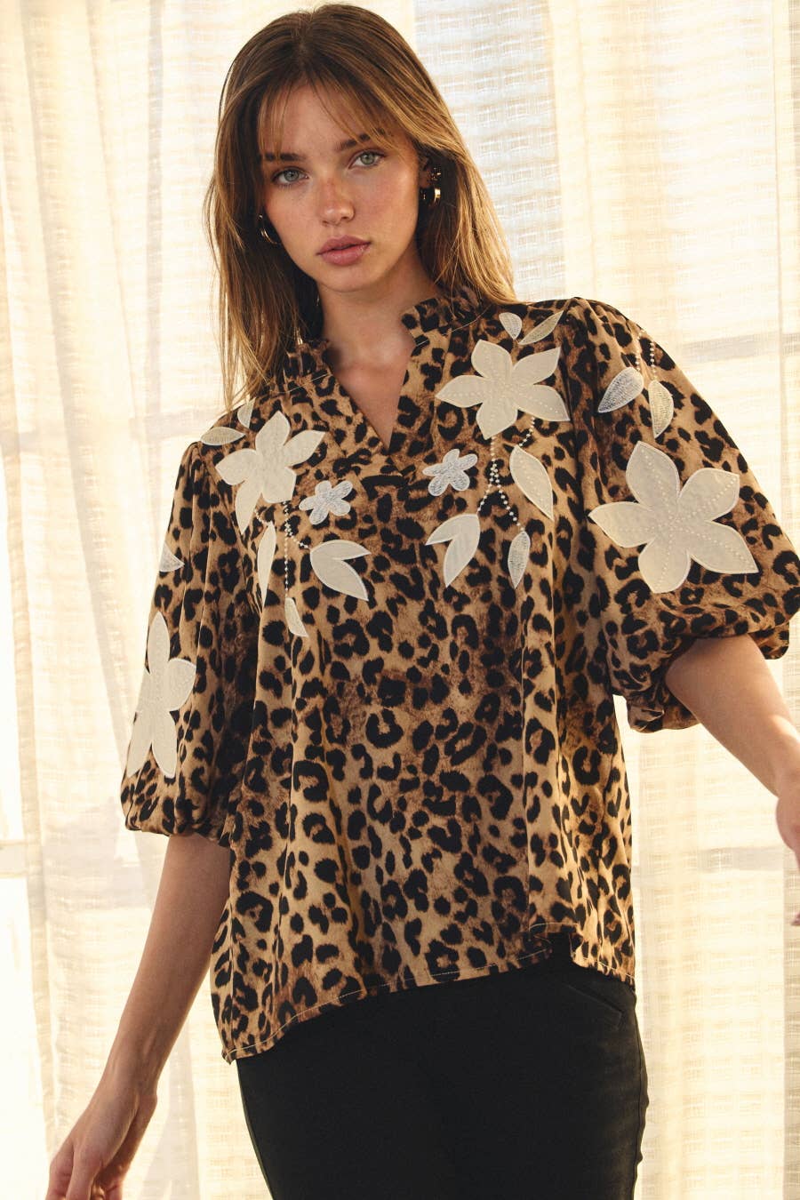 Leopard Printed Puff-sleeve Top
