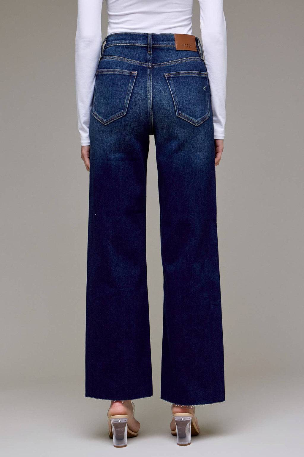 CLEAN STRETCH DAD JEANS by Hidden Jeans