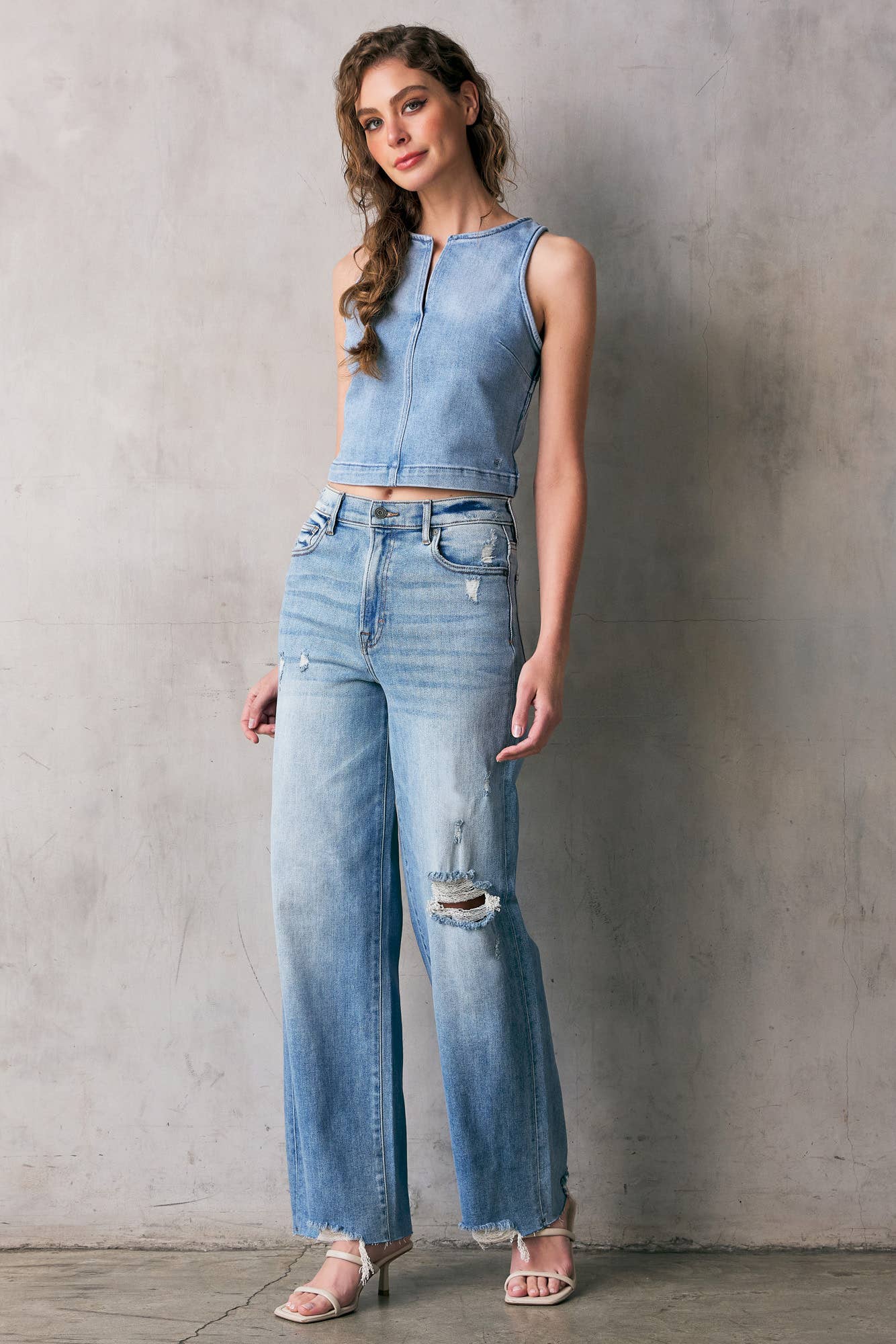 DISTRESSED DAD JEANS by Hidden Jeans