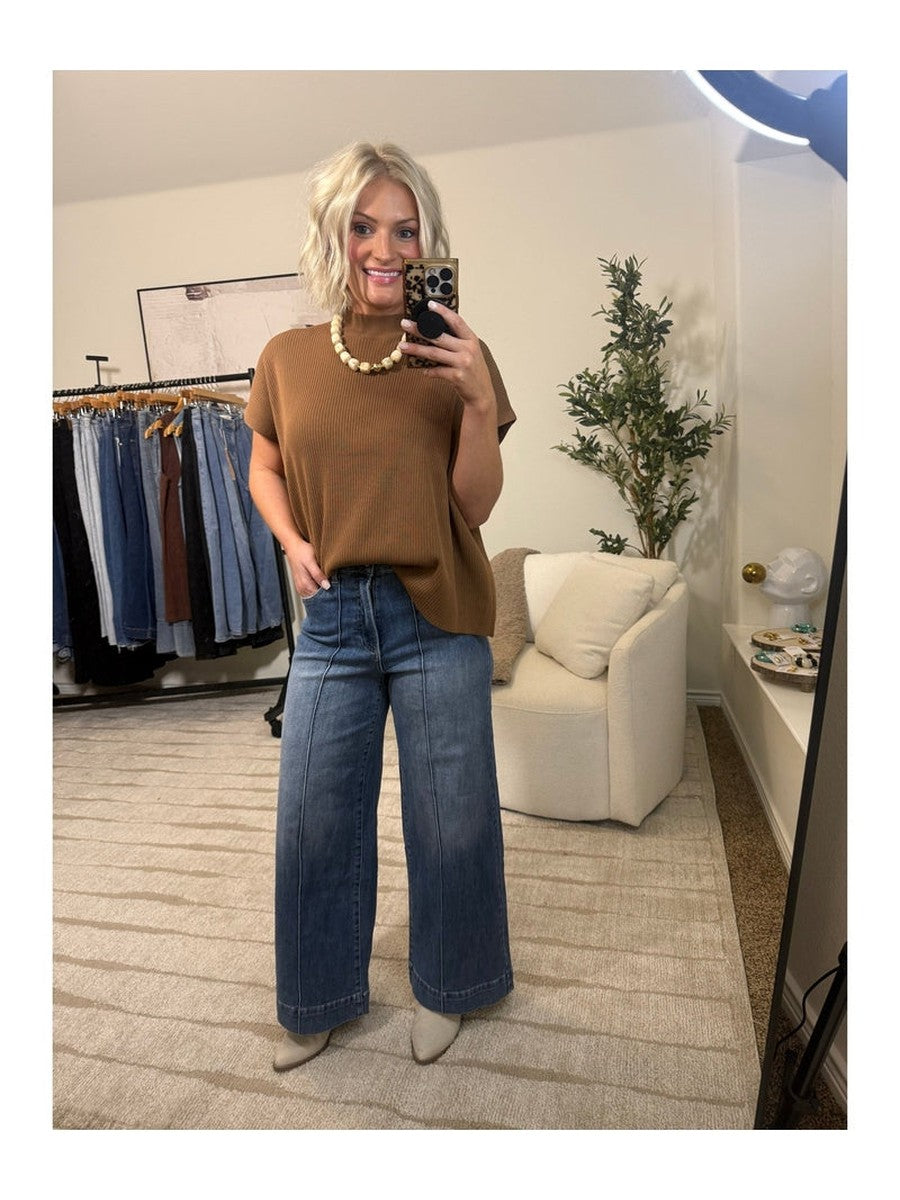 Anniewear Pin Tuck Detail Wide Leg Jean