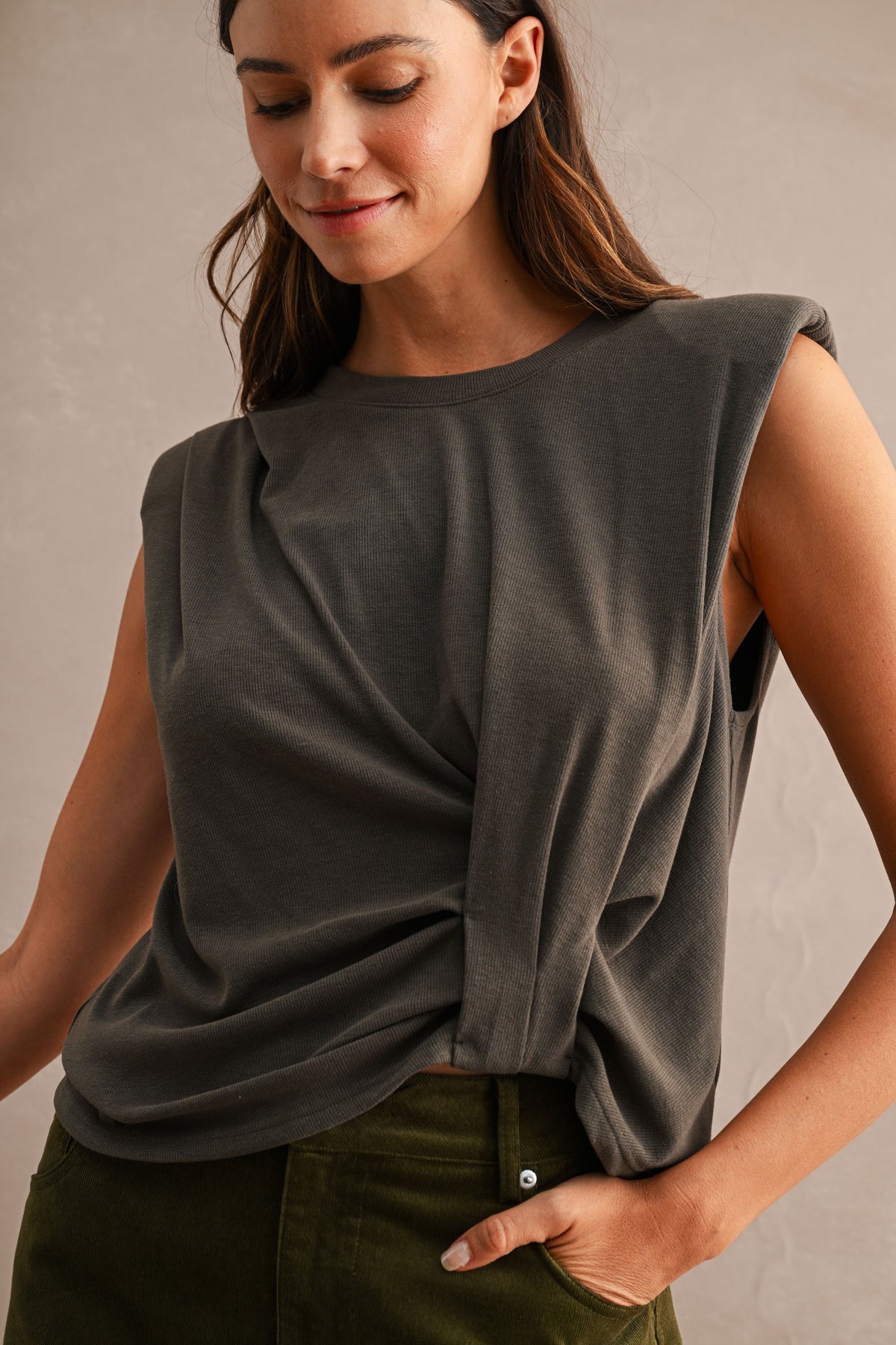 Sleeveless Round Neck Shoulder Pad Top