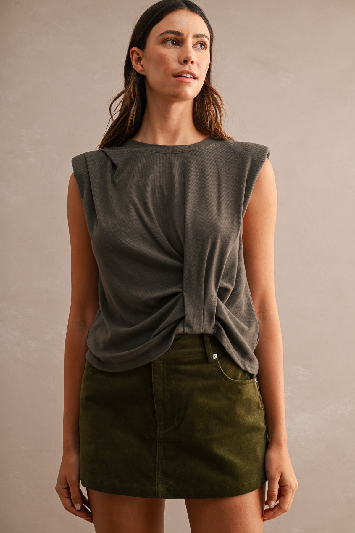 Sleeveless Round Neck Shoulder Pad Top