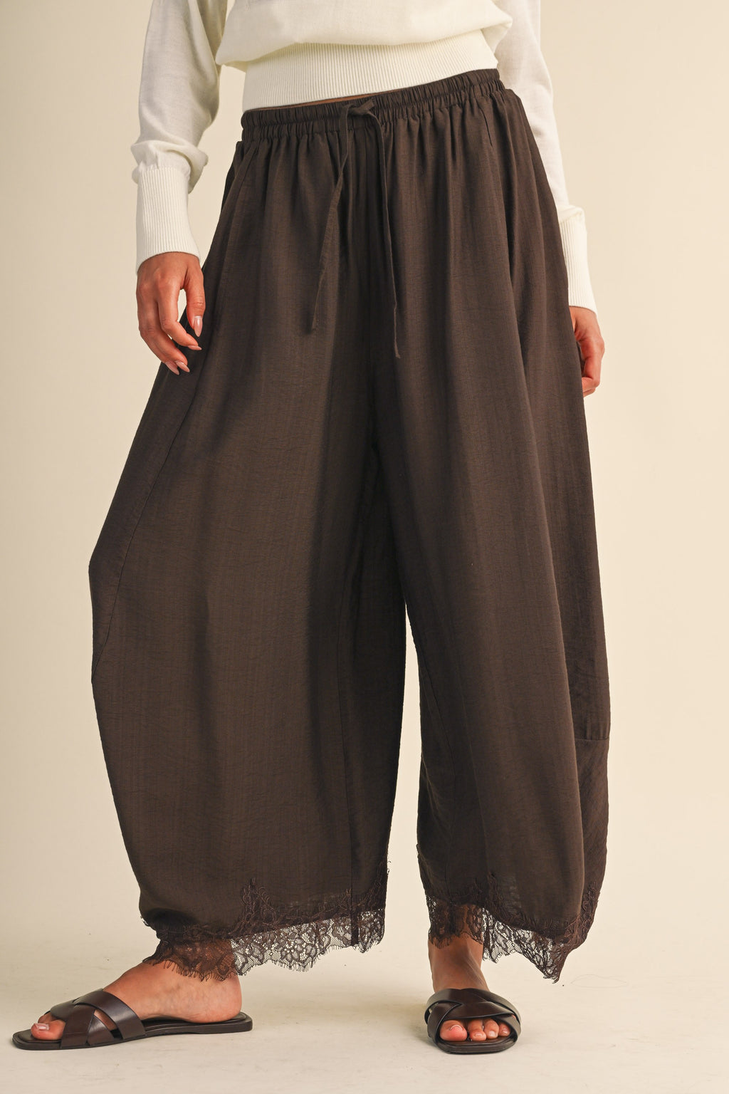 Barrel Fit Pants With Lace Trim