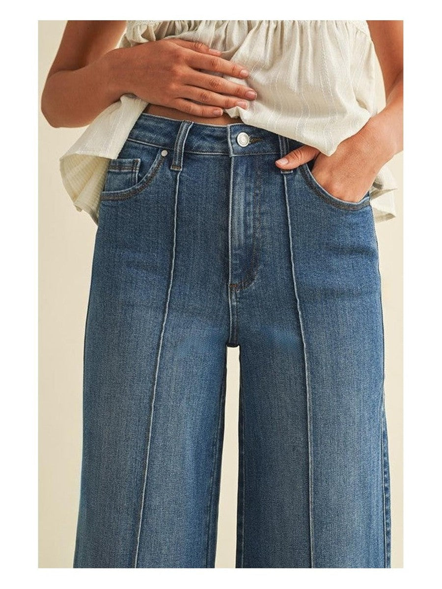 Anniewear Pin Tuck Detail Wide Leg Jean