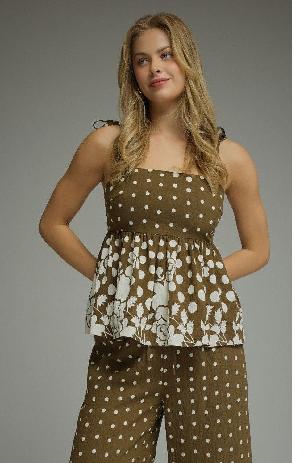 Entro Olive Polka Dot Set